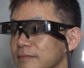 QDレーザが開発する網膜走査型ヘッドマウントディスプレイ（前編）